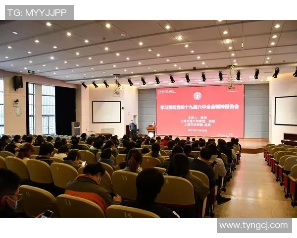 上海羽毛球队的团队协作精神与成功之道探讨