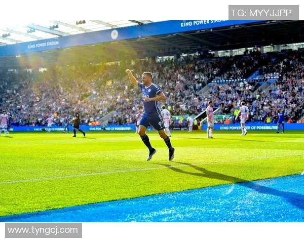 东海岸足球明星的崛起与挑战：从草根到职业的奋斗历程