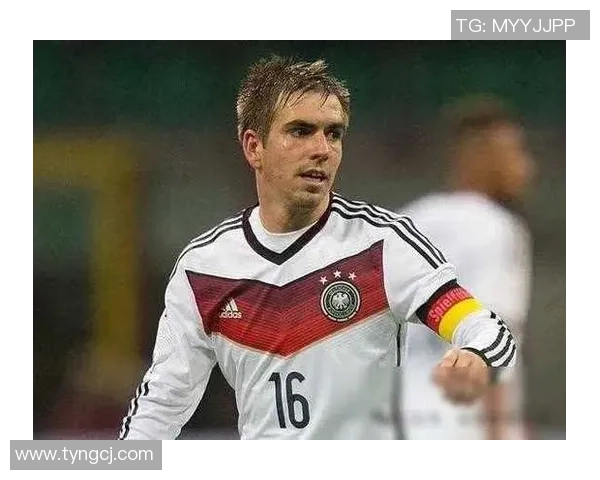 全球足球明星排行榜揭秘排名200的球员背后的故事与成就