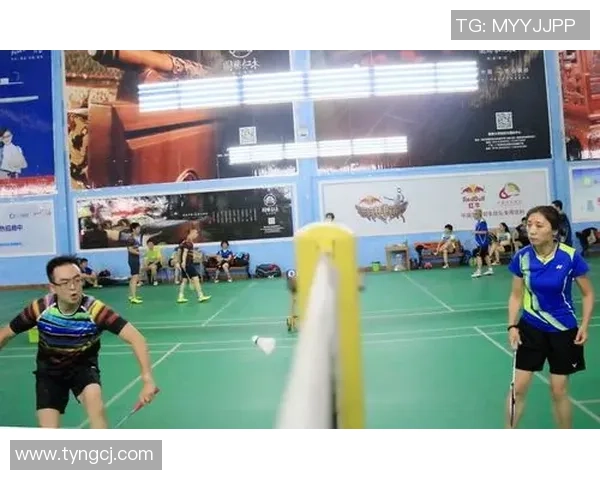 西安羽毛球队与重庆羽毛球队速度对决赛后分析与反思 西安羽毛球队与重庆羽毛球队速度对决赛后分析与反思